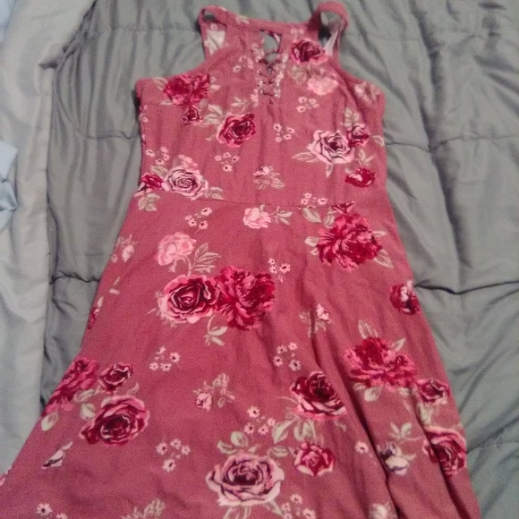 Dress - Picture 2 of 3